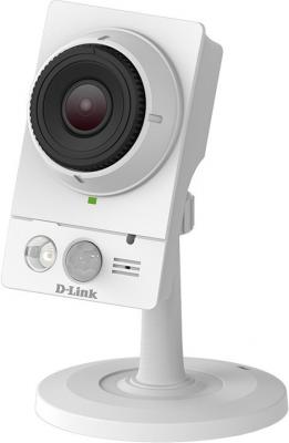 Камера IP D-Link DCS-2210L CMOS 1/2.7" 1920 x 1080 MPEG-4 RJ-45 LAN PoE белый