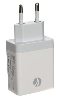 Зарядное устройство VCOM Telecom CA-M050 2 х USB 3 А белый